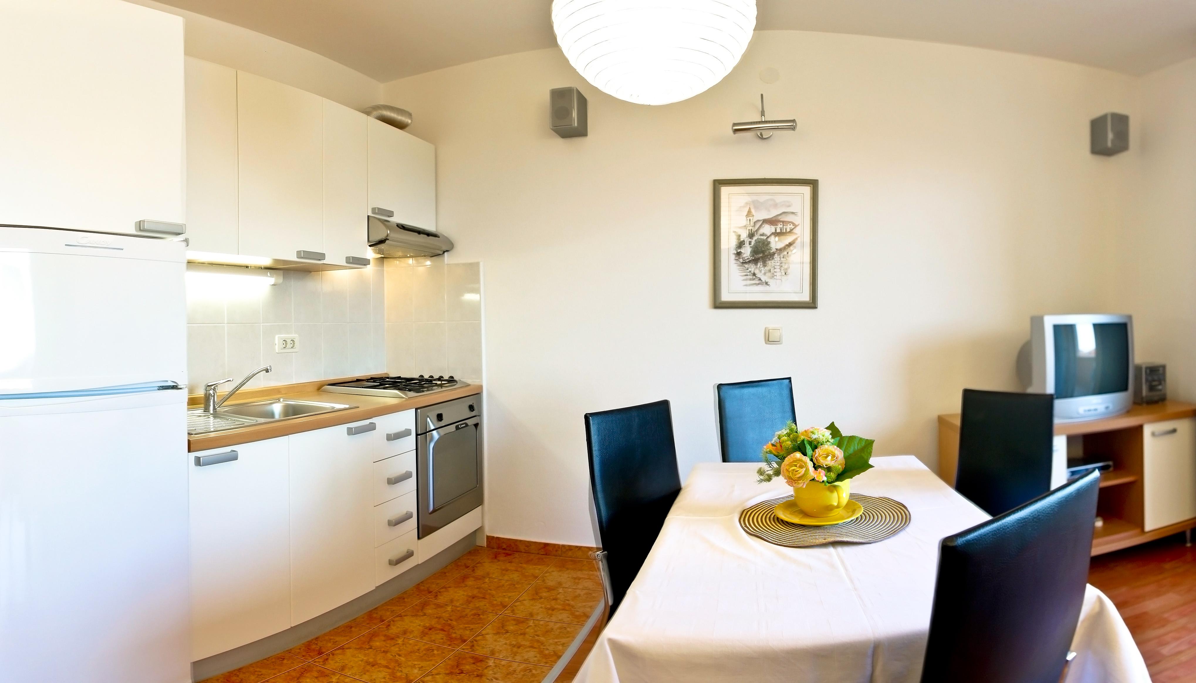 Villa Midea ซูเปตาร์ ภายนอก รูปภาพ