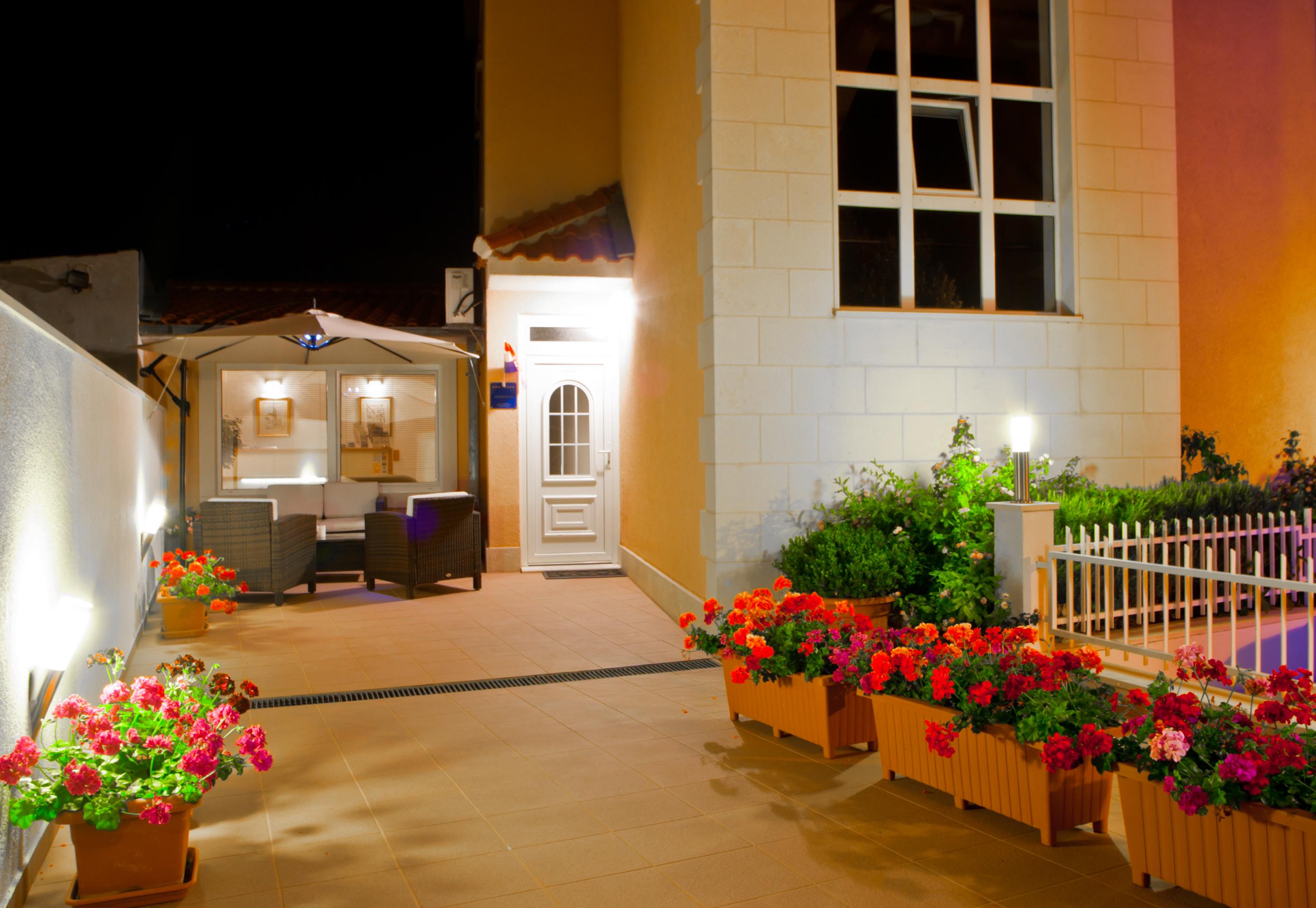Villa Midea ซูเปตาร์ ภายนอก รูปภาพ