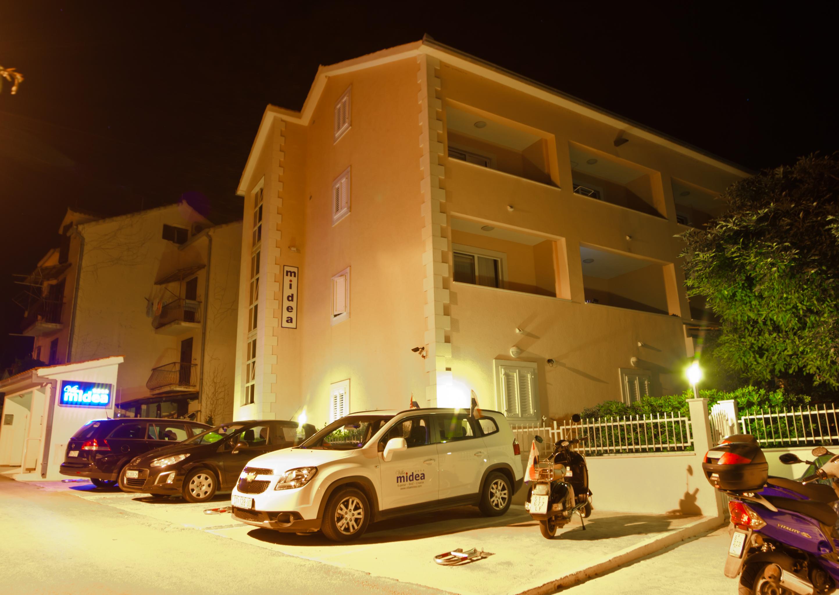 Villa Midea ซูเปตาร์ ภายนอก รูปภาพ
