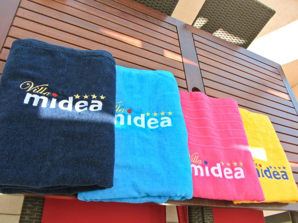 Villa Midea ซูเปตาร์ ภายนอก รูปภาพ