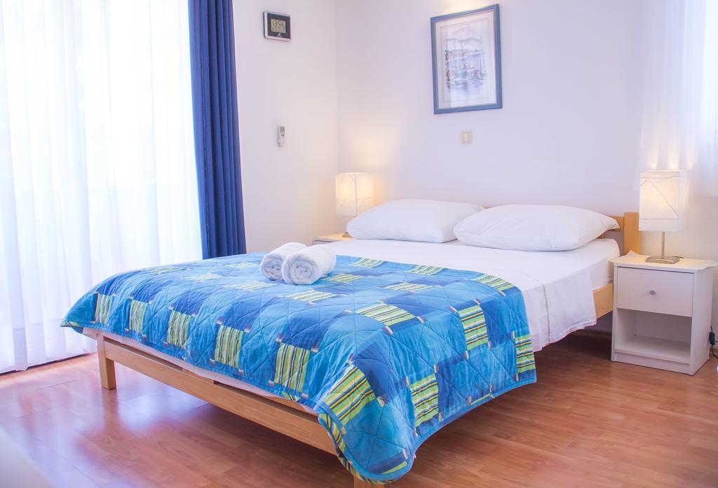 Villa Midea ซูเปตาร์ ภายนอก รูปภาพ